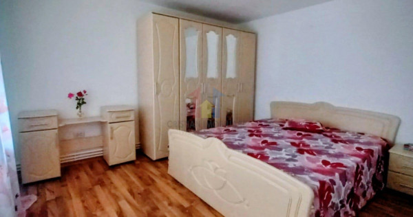 CASA 3 cam 130mp utili L. Sarat ,teren=630mp MOBILATA