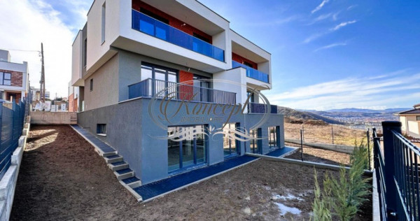 Duplex premium, zona Razoare