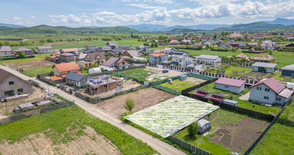 Parcelă pentru Locuință pe strada Uranus, Bod &ndash; Tere...