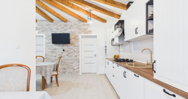 Casă Individuală cu spațiu comercial - Variaș