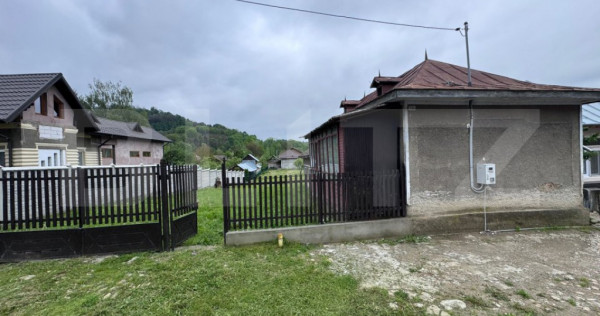 Casa Centrala in Comuna Bezdead