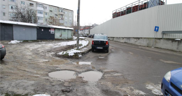 Garaj langa Carrefour - pe teren proprietate