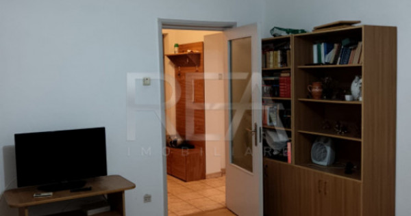 Apartament 3 camere Titan – Strada Zemeș, reabilitat și