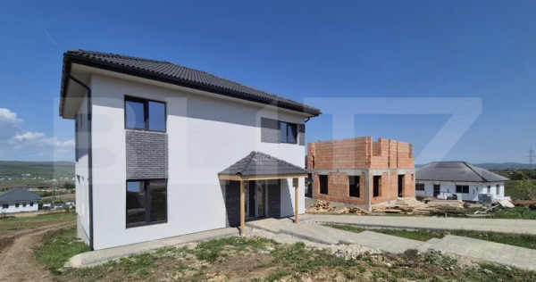 Casa individuala in ansambu rezidential, 755 mp teren, 114 m