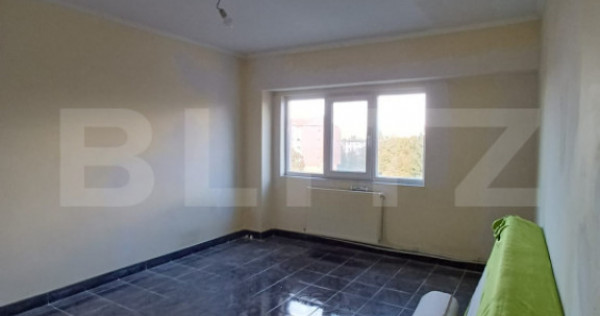 Apartament de vanzare, cu 3 camere, 84 mp, zona Centrala