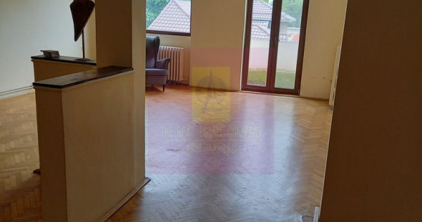 Apartament 5 camere Mitropolie