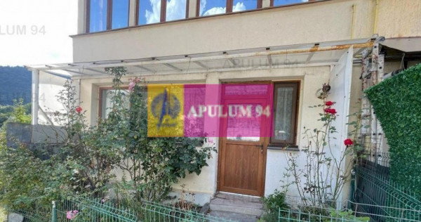 Apartament cu 2 camere de vânzare în Sinaia