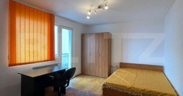 Apartament 3 camere, decomandat, zona strazii Ciucas