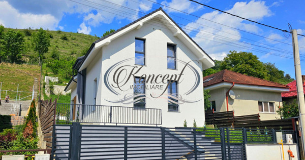 Casa cu terasa si curte mare, atmosfera rurala aproape de or