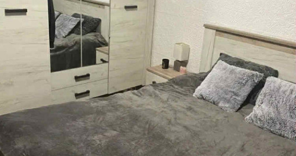 Apartament 3 camere, decomandat - zona Vlahuta