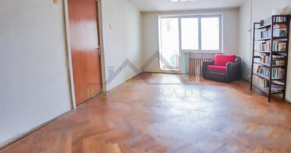 Apartament 3 camere decomandat zona Grivitei