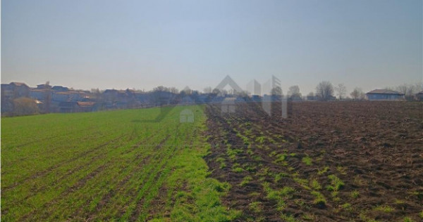 OCAZIE! Vorovesti Teren 83000mp intrav. si extrav. cu utilit