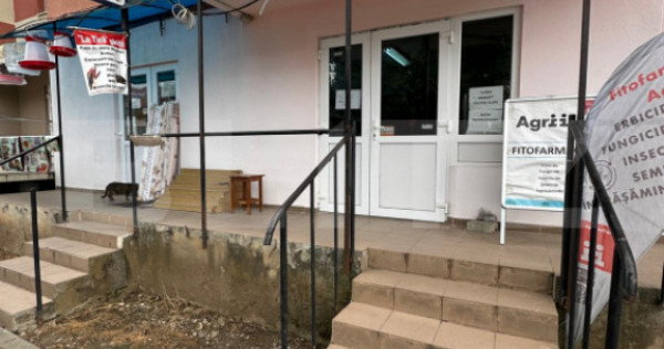 Spațiu comercial de vanzare, 22 mp, zona Cetate