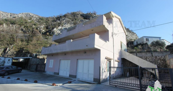 Casa de in Kotor Muntenegru
