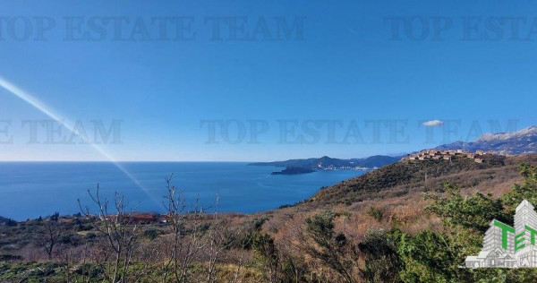 Teren de in Budva Muntenegru