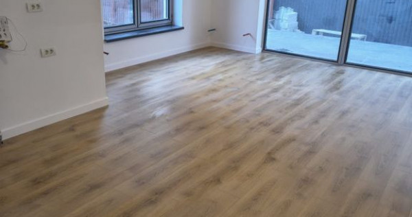 Apartament cu 2 camere 48,90 mp + 21,90 mp terasele + loc...