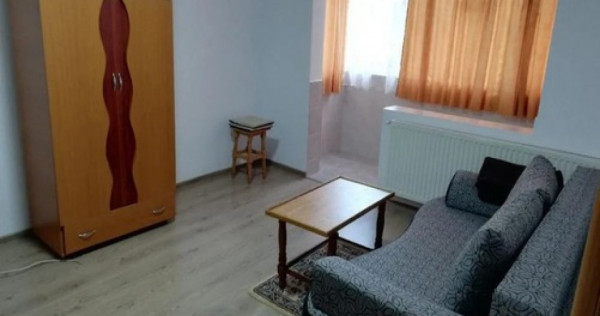 1 camera in zona Dacia