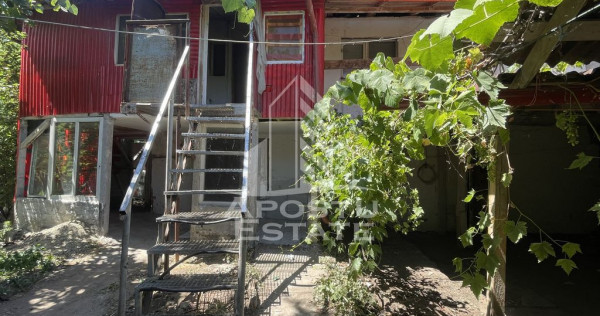 Casa cu etaj Ronat teren 750 mp