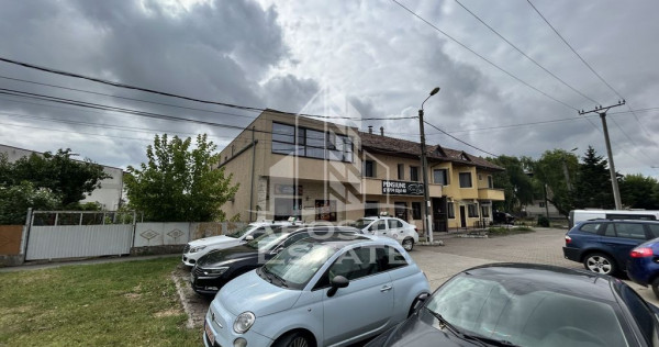 Cladire cu 10 apartamente, restaurant, zona Mehala. COMIS...