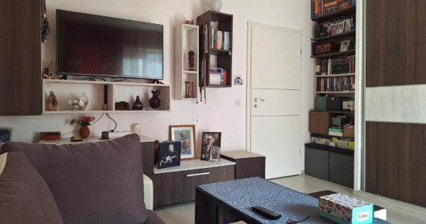 Apartament 2 camere, decomandat - zona Avantgarden
