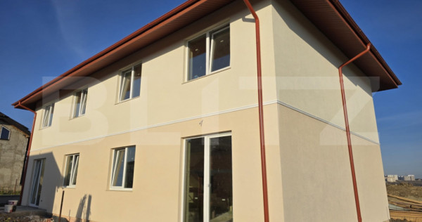 Casa 4 camere, 110mp, Valea Lupului la strada asfaltata