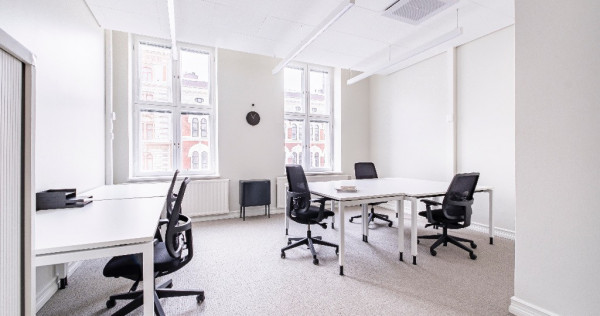 Spațiu de birou tip open-plan pentru 10 persoane în Regus Iride