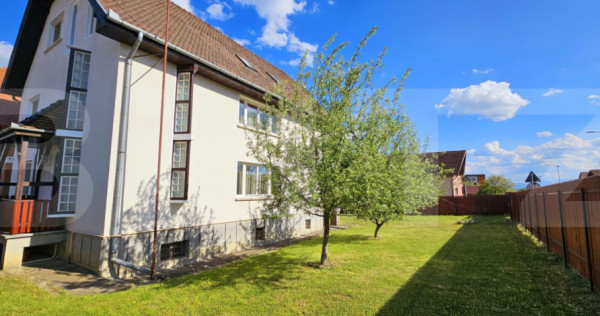 Apartament de 100 mp dintr-o casa, zona Spitalului, Sfantu G