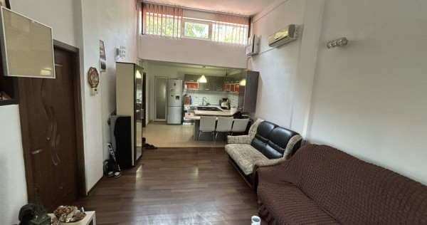 Apartament 3 camere zona KM 4-5