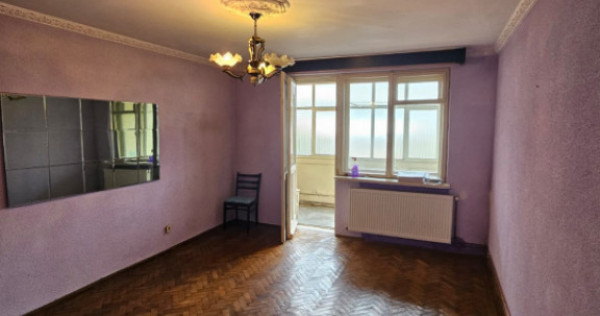 Apartament 3 camere *etaj 2 - decomandat* - str. Zambilelor