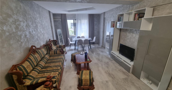 3 camere 107mp Piata Unirii