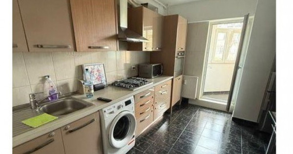 Apartament 3 camere parcul Tineretului