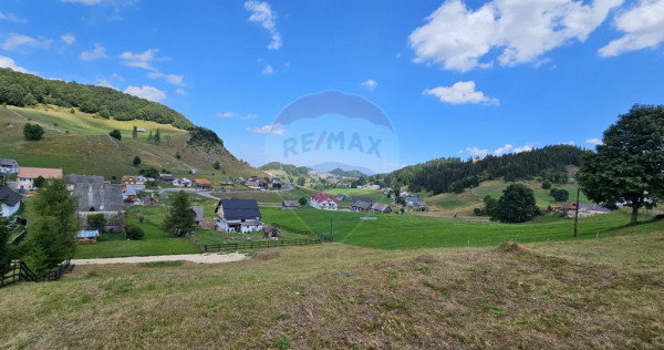 Teren la inaltime, 1034mp, Fundata- cea mai inalta locali...