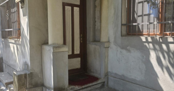 Casa de vanzare - zona Coiciu