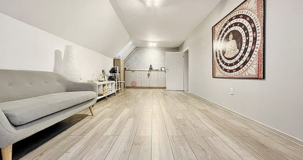 Aproape de Zona Comerciala