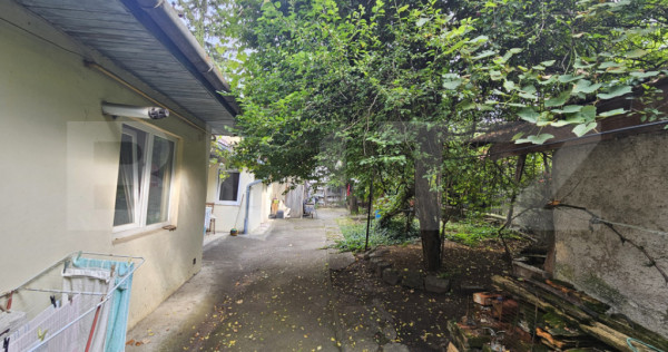 Teren 561 mp, cu casa demolabila, pentru dezvoltare imobilia