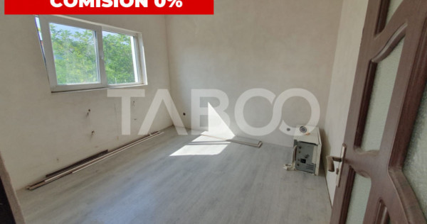 Apartament de vanzare 2 camere 44 mp utili 13 Decembrie bloc