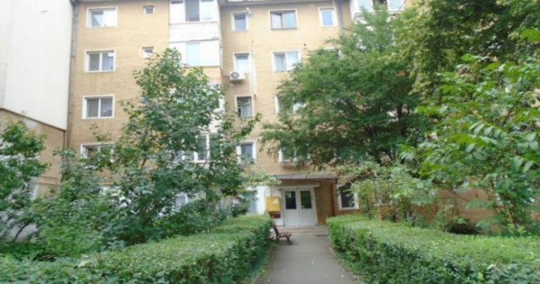 Cota de 4/8 din apartament 3 camere loc. Orastie, Jud Hun...
