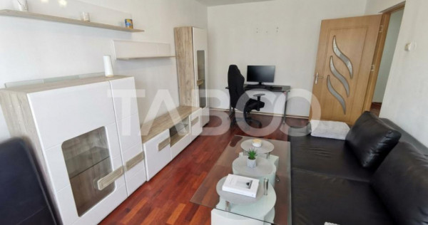 Apartament cu 2 camere decomandate 2 balcoane in zona Valea