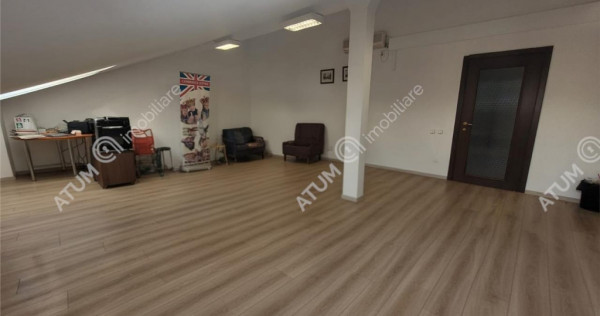 Spatiu de birouri decomandat 2 camere in zona centrala din S