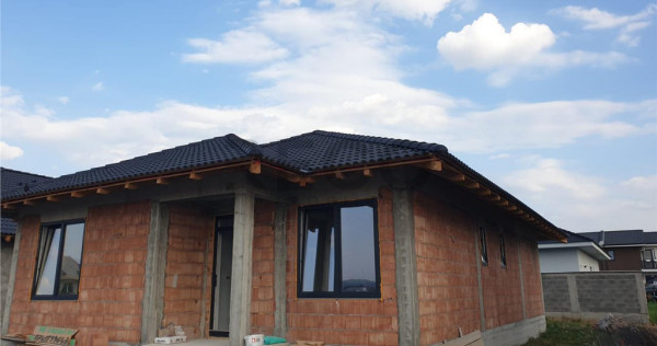 Casa noua in Cihei, aproape de centura Oradiei