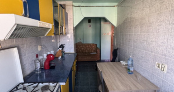 Apartament 2 camere etaj 3