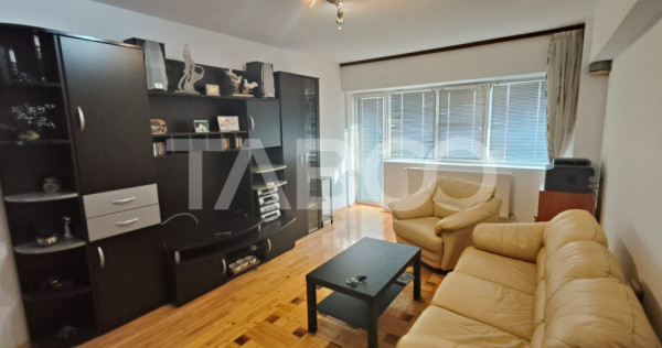 Apartament cu 3 camere garaj si pivnita de vanzare in Sebes