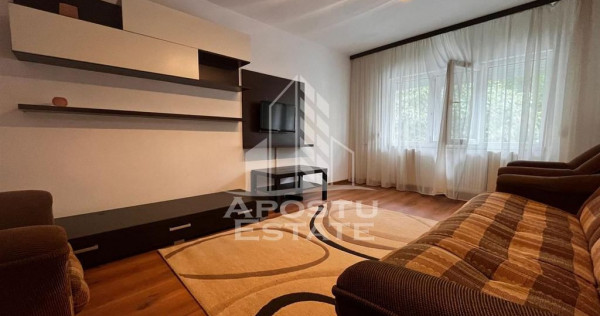 Apartament cu 3 camere, centrala proprie,decomandat in zo...