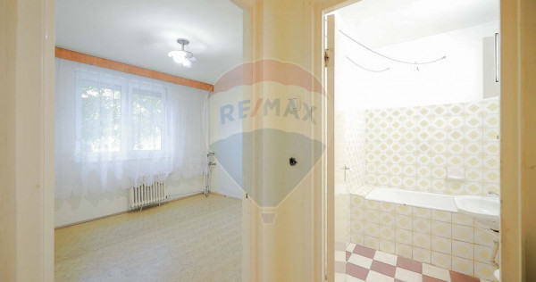 Apartament cu 3 camere decomandate de v&acirc;nzare, &icirc;n zona ...