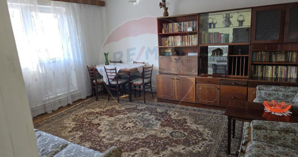 Apartament 4 camere de inchiriat in Radauti