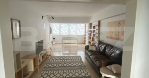 Apartament cu 4 camere, etaj intermediar, zona Catedrala