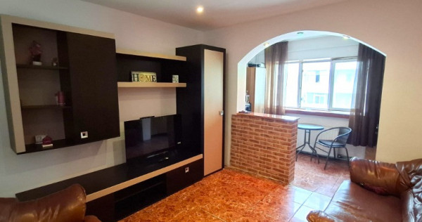 Apartament 2 camere (transformat în 3), ultracentral, Focșani