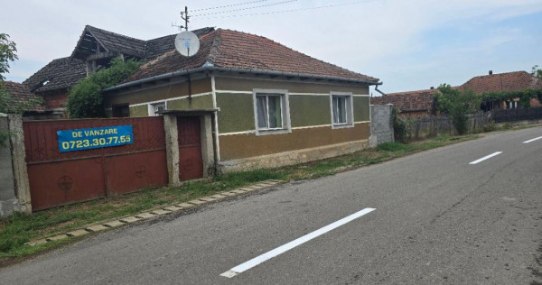 Casa loc SUMUGIU , sc 200 mp , parte veche si noua, ter 2670, sosea