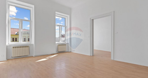 Spațiu cu destinatii multiple, zona centrala- prima inch...