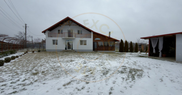 Casa cu teren generos si gradina spectaculoasa &ndash; Comuna Cu